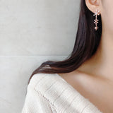 Christmas Snowflakes earrings from Korea feature snowflakes in silver or rose gold colour. Hand-made from Korea. Sold by Haru Hana Little Ones Boutique Australia.